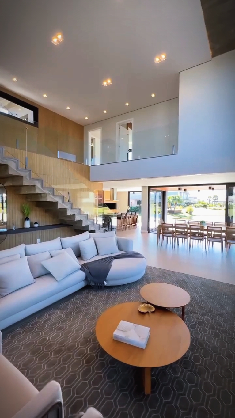 HOME TOUR Sinematiko