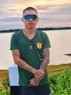 ลองดูสิอกใครไม่พัง