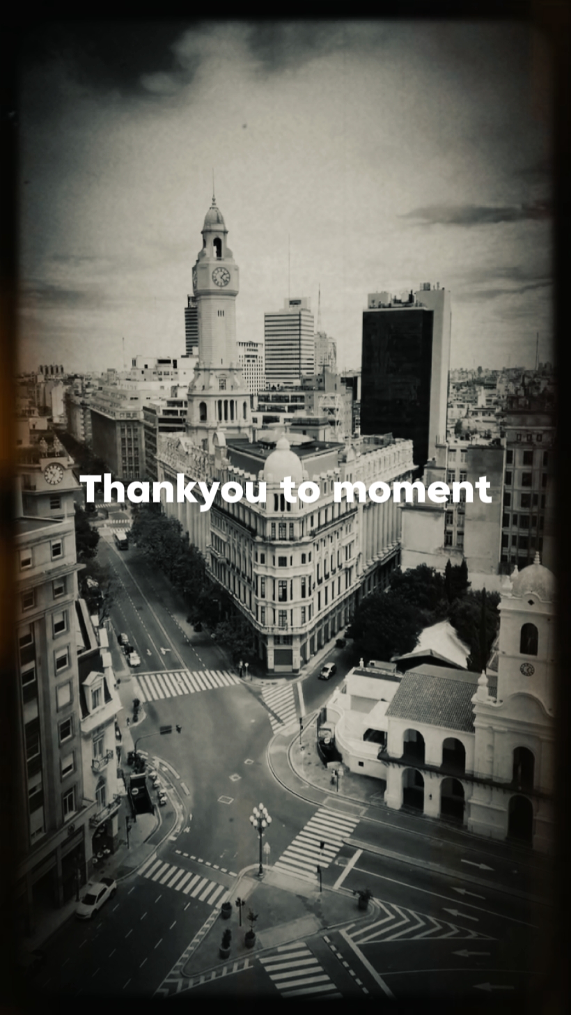 Gracias al Momento 
