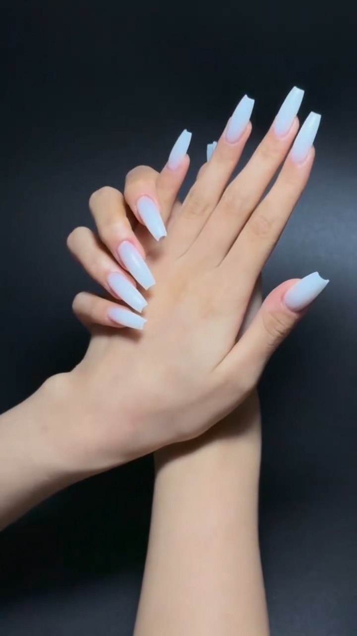 손톱