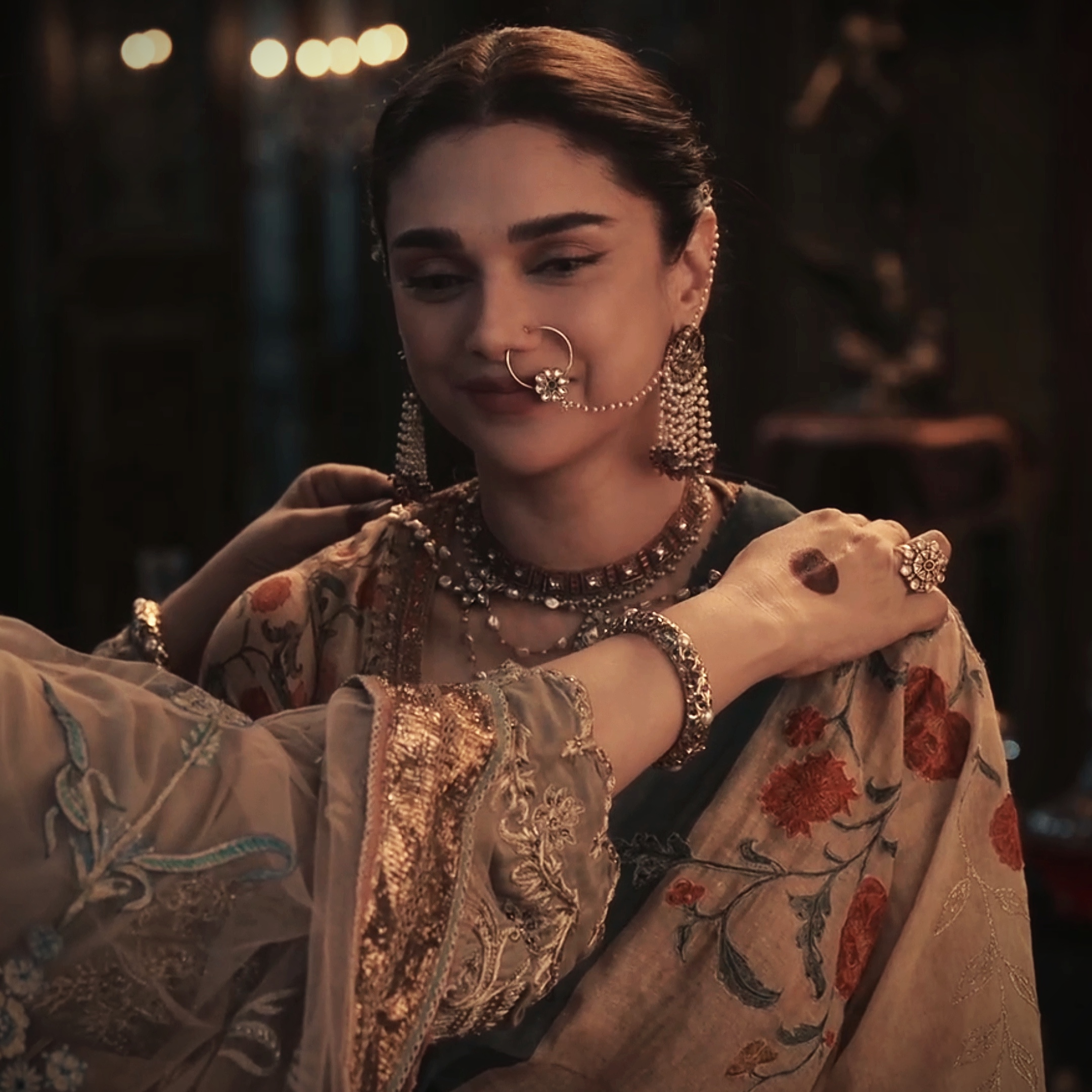 Maula mere Edit
