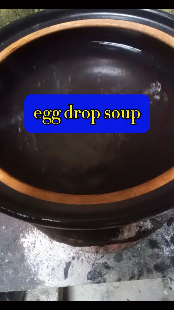 Sopa de gota de ovo