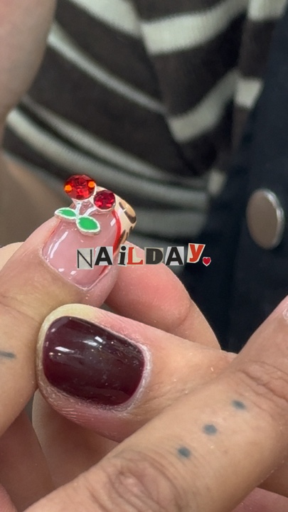 Día de las uñas💌🍒