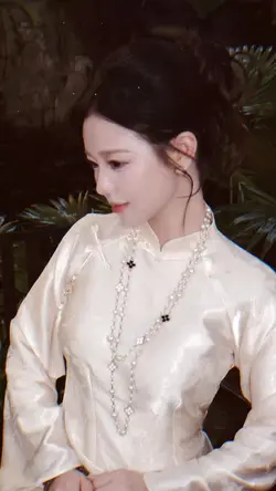 2 ảnh áo dài tết 🧧