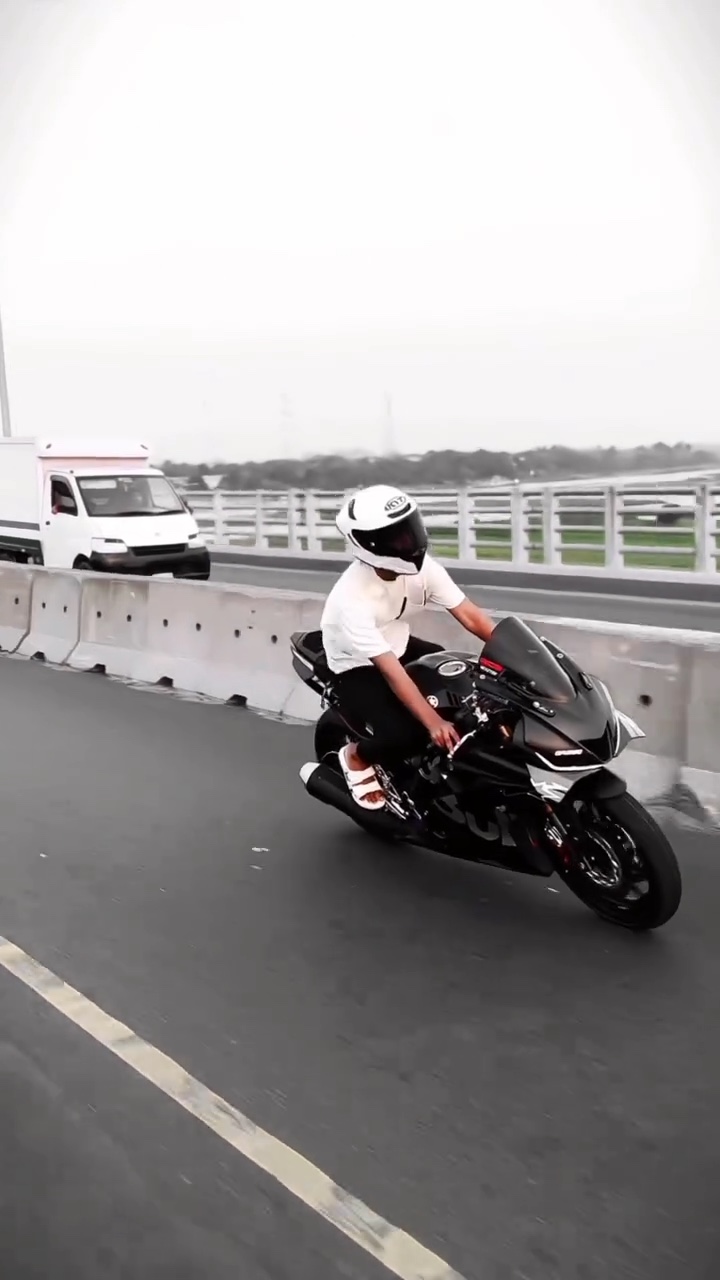 2 clip bike template