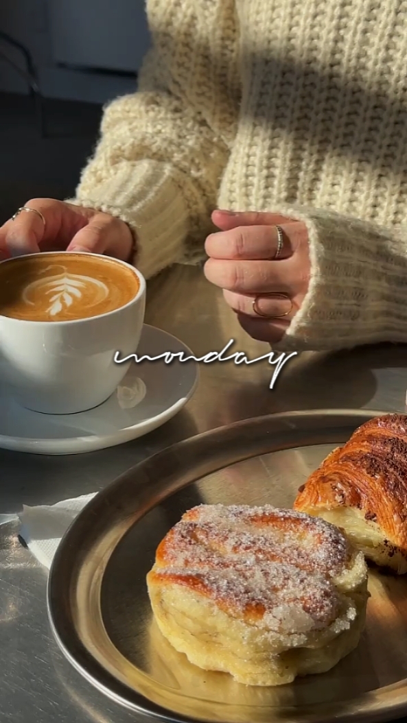 M o n d a y