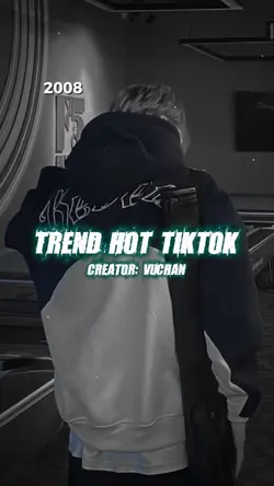Trend khoe năm sinh