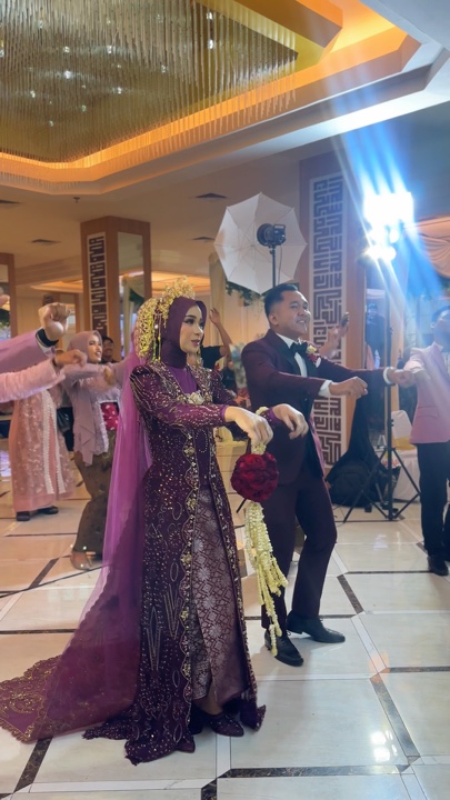flashmob wedding