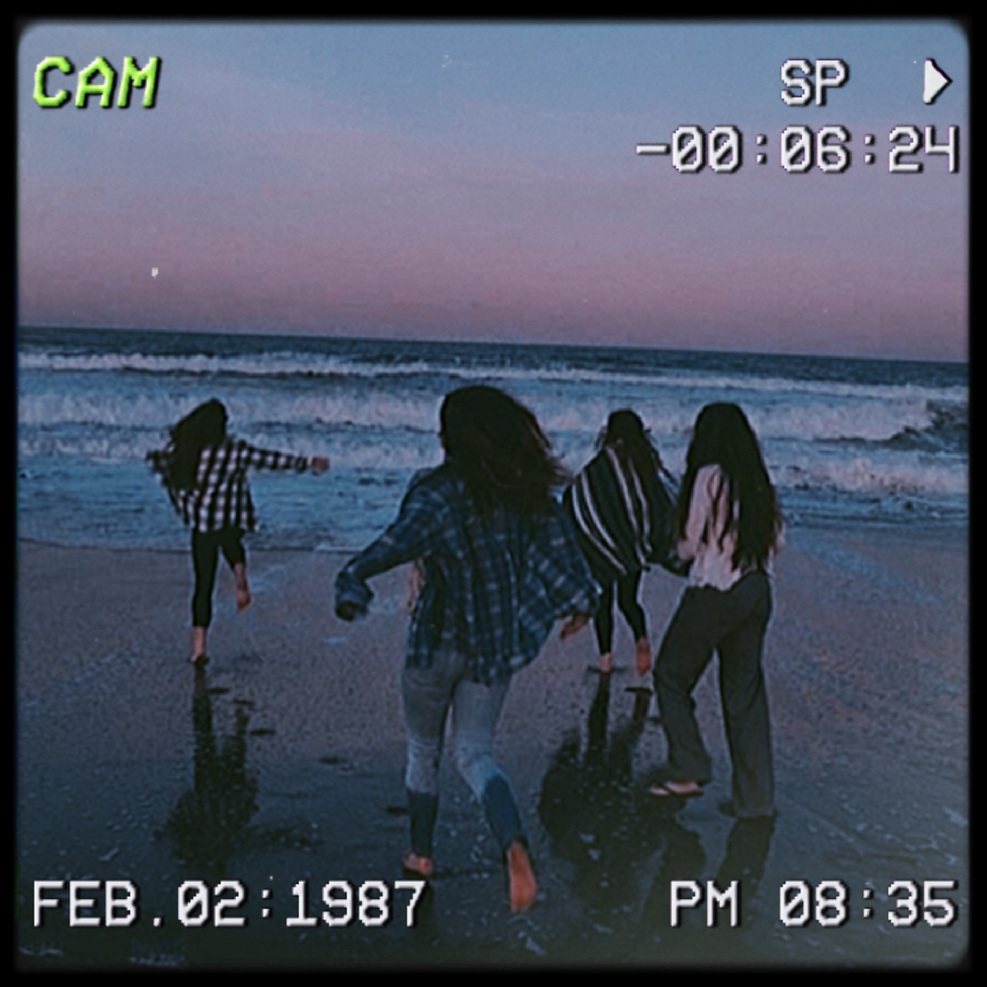 friends | retro vibe