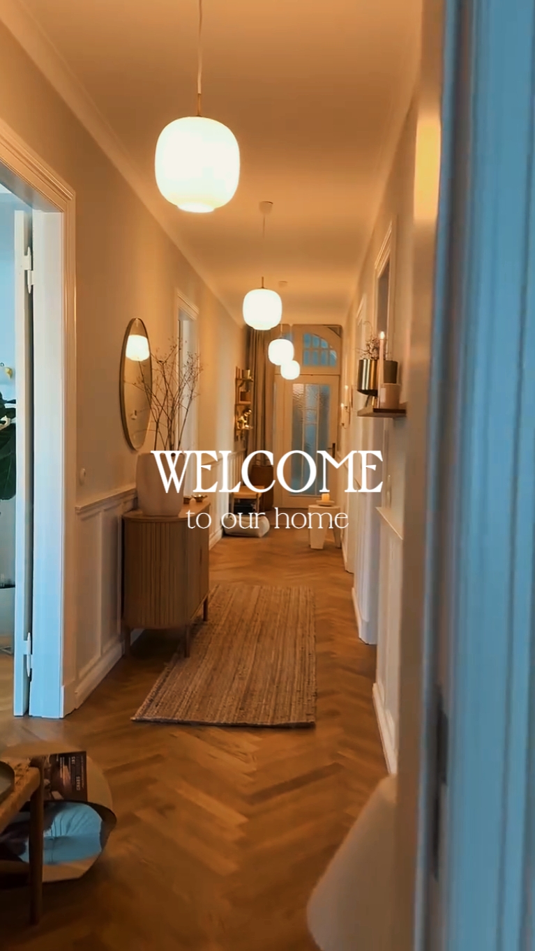 HOME TOUR