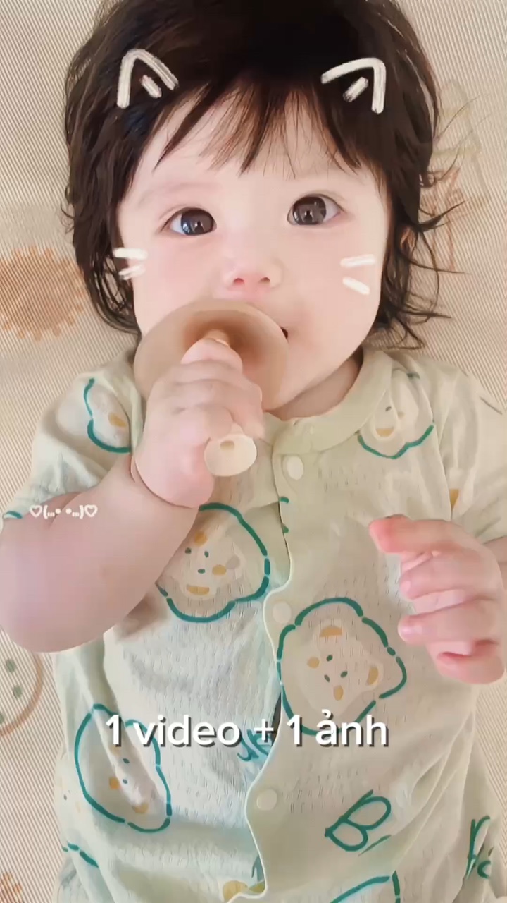 Em bé dễ thương 🍓