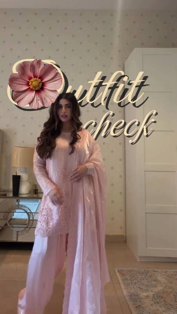 OUTFIT CHECK