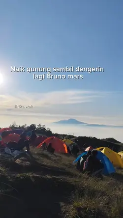 naik gunung sambil