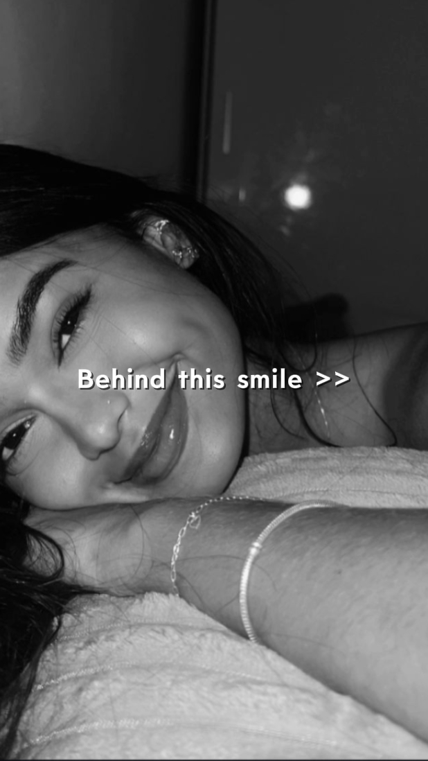 Detrás de esta sonrisa 
