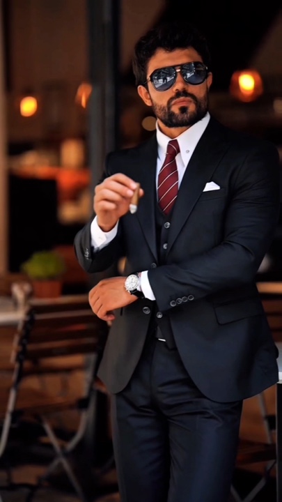 Elegant 😎😎