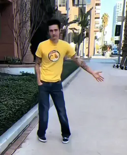 Trend baju kuning