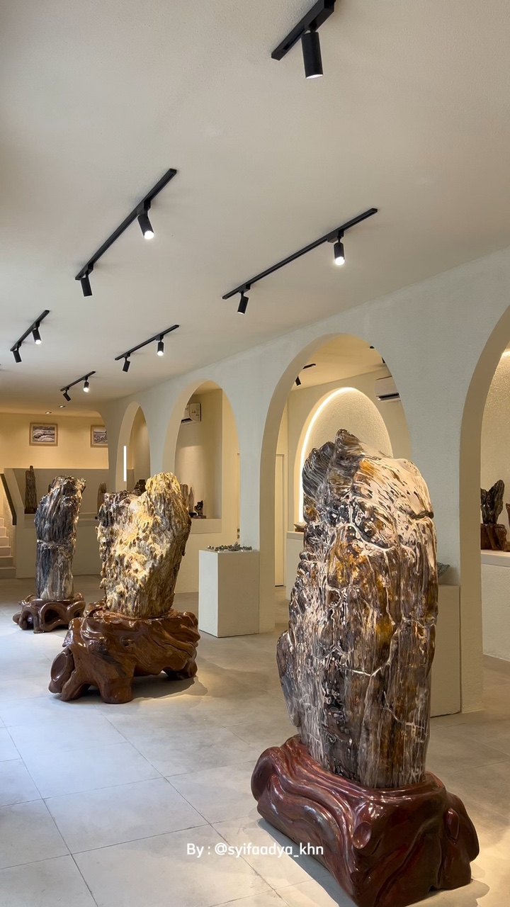 Art Gallery 