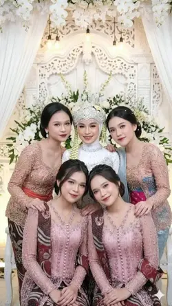 bridesmaid