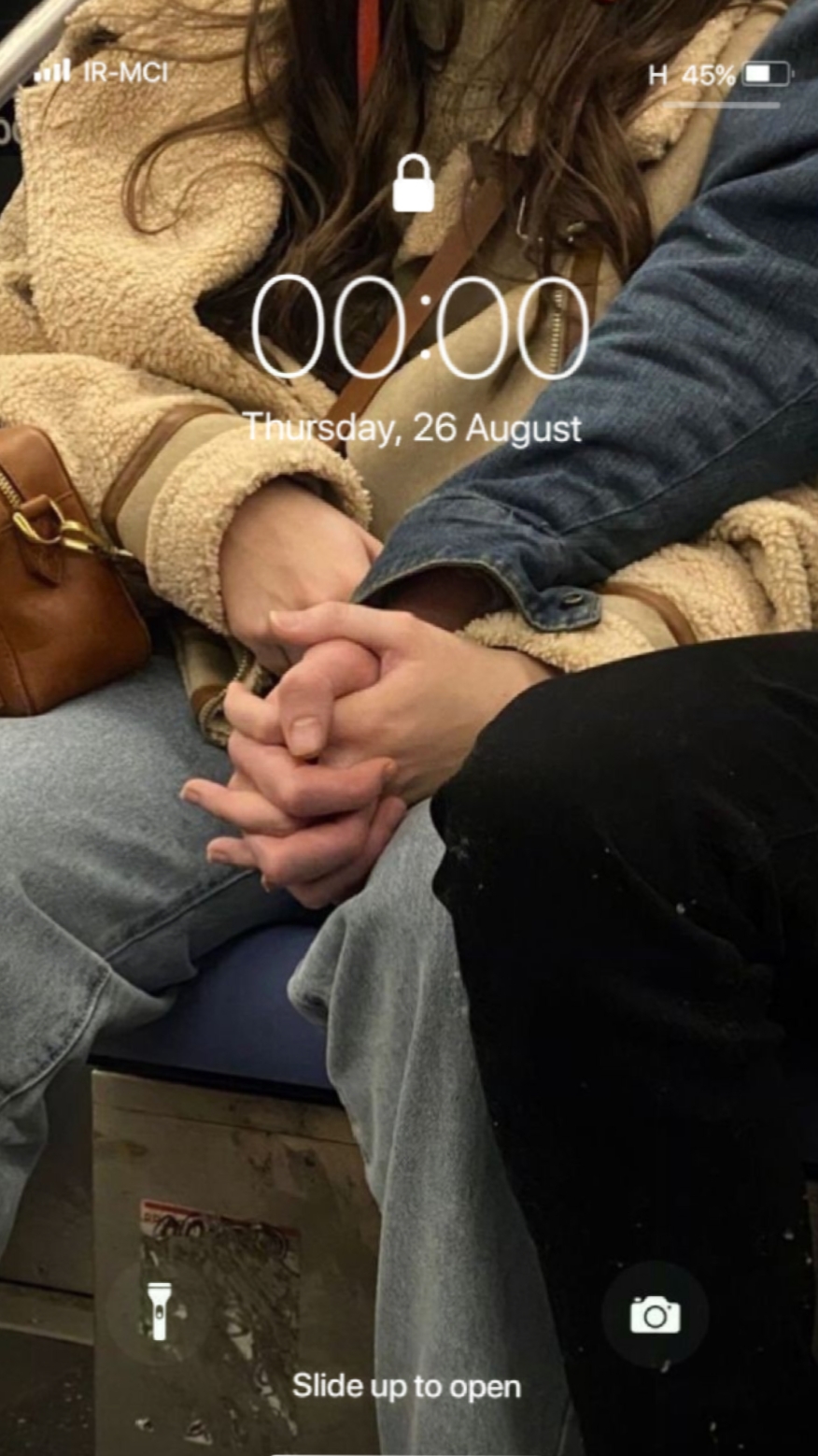 Lock screen 