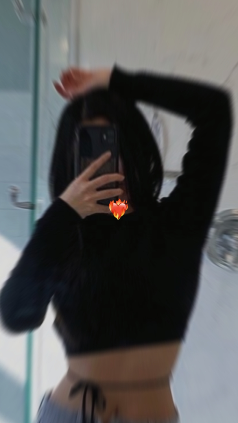 mirror selfie 