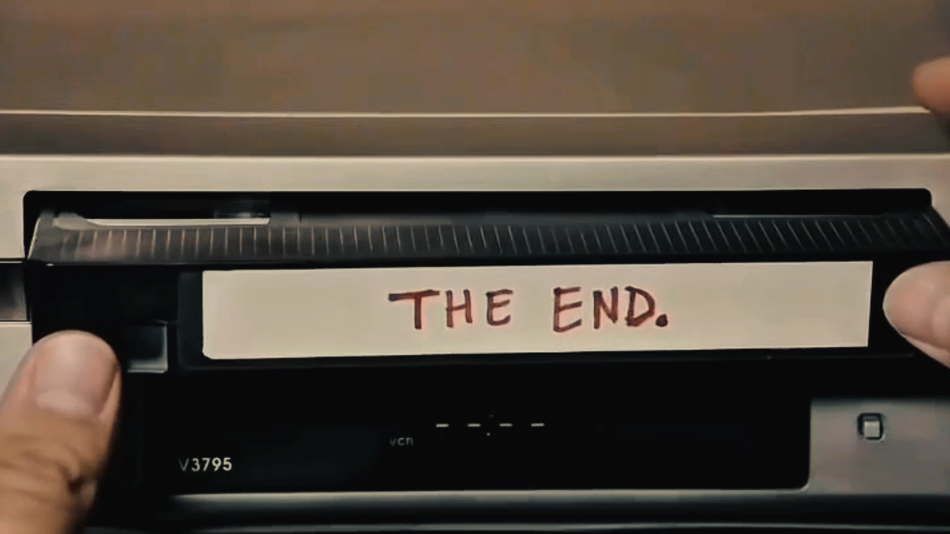 OUTRO RECAP 2025