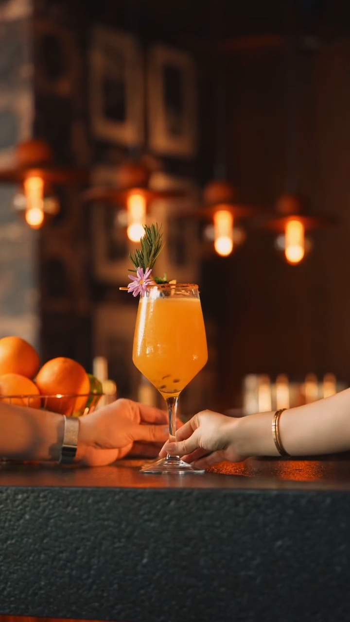 CAFE | 1CLIP🍸