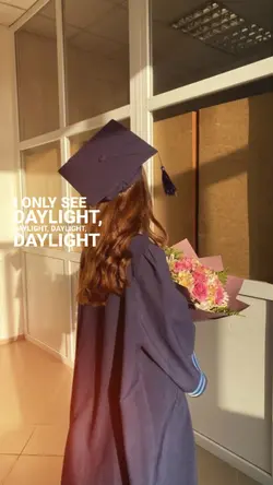GRADUATION PHOTO