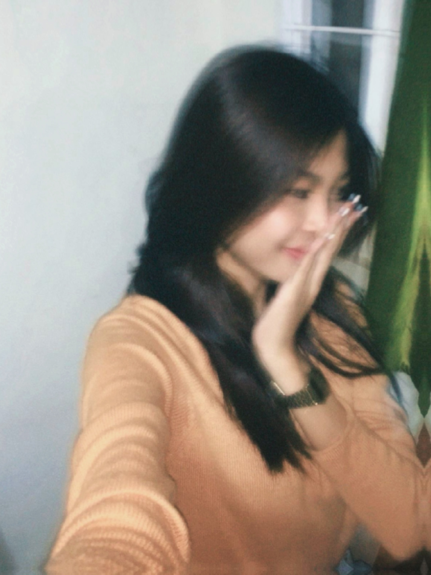 4 pics