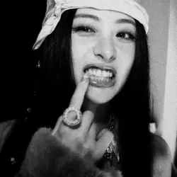 ℳa femme !!𝜗ৎ