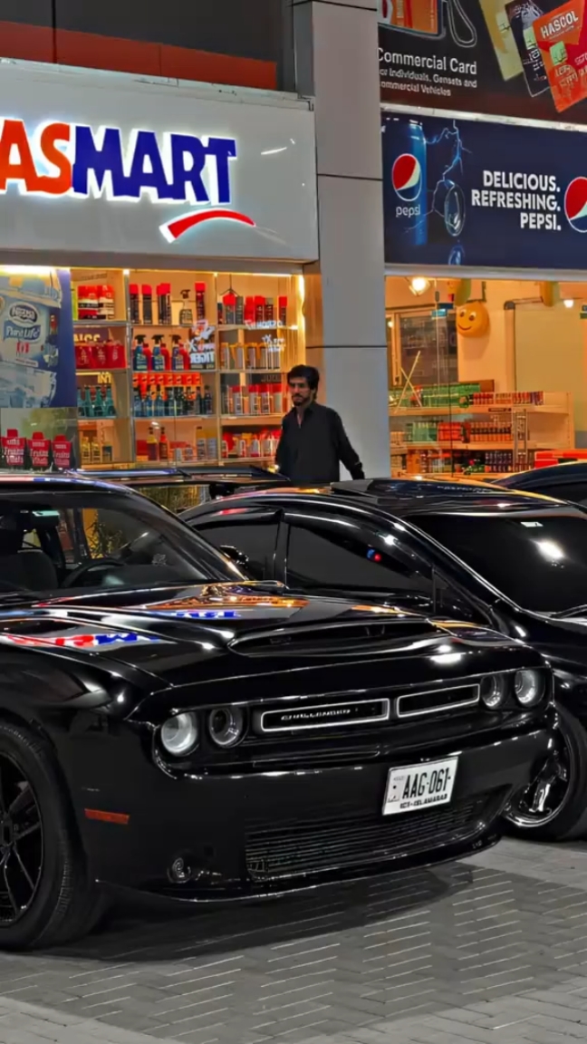 Black Cars Lovers