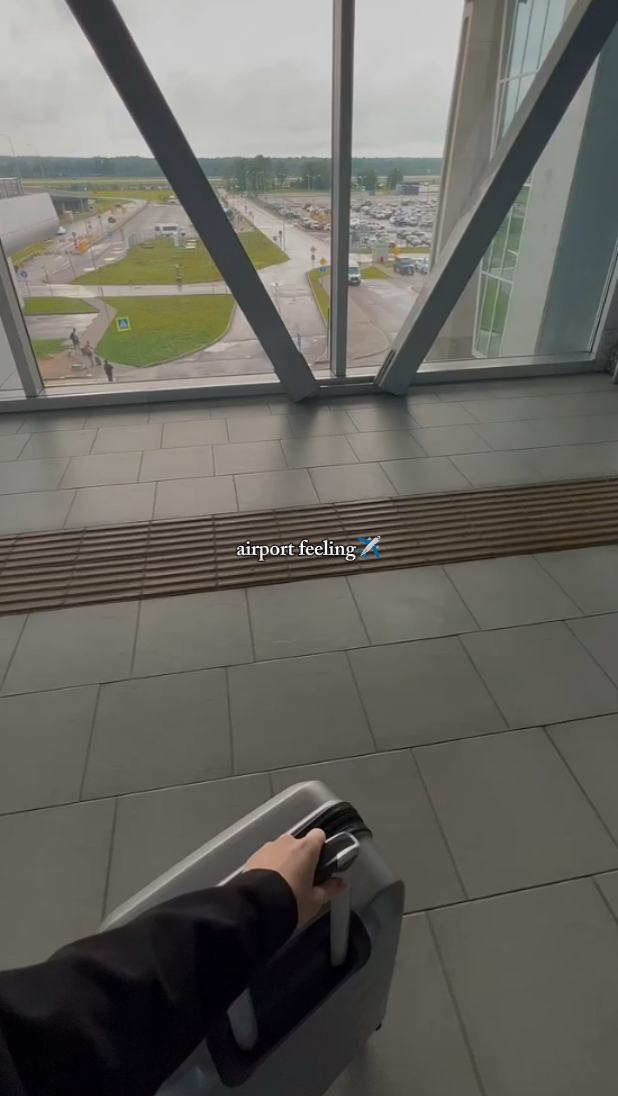 airport feeling 