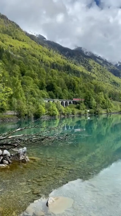 C'EST UN BEAU 2