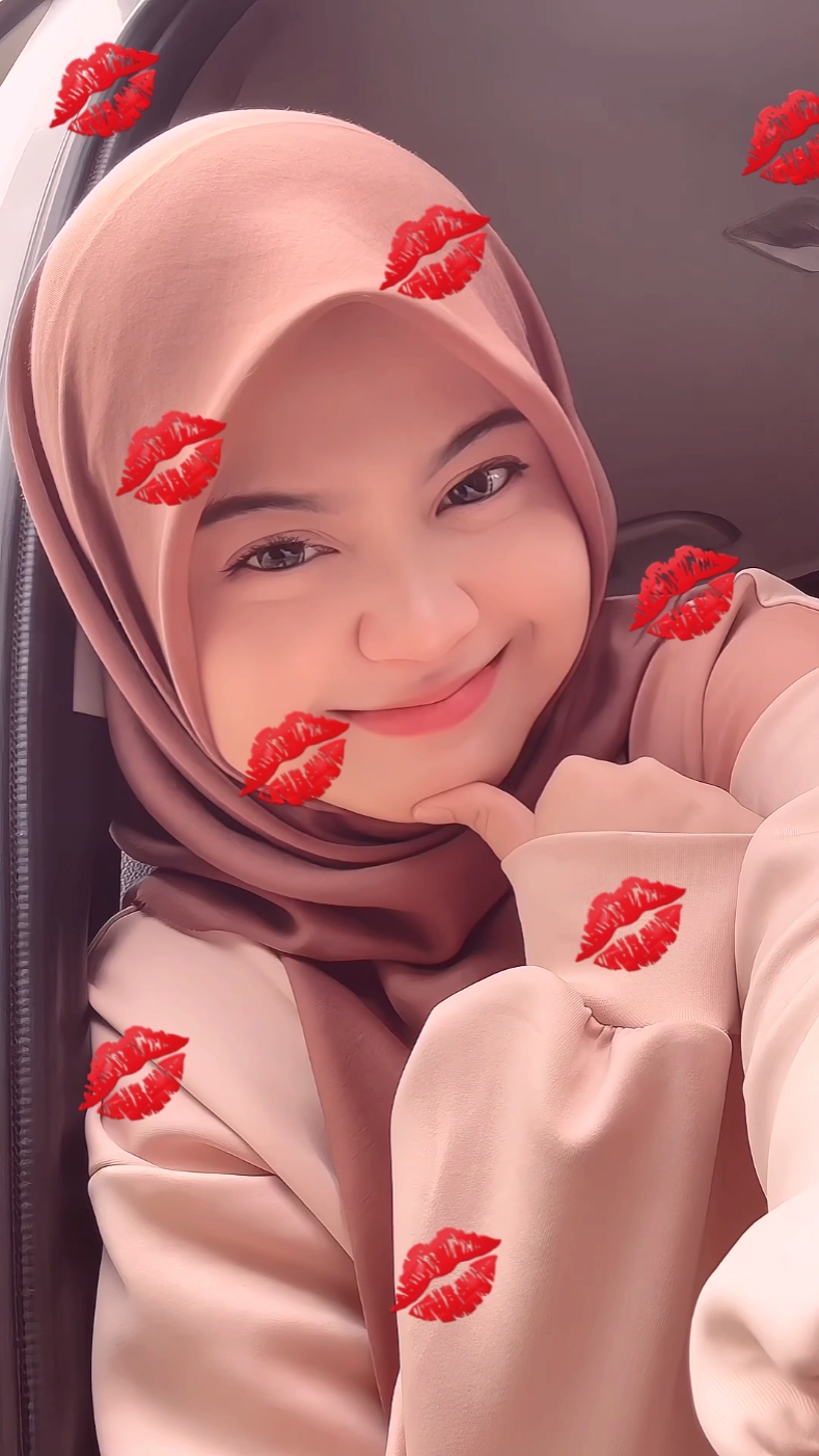 Ciuman Emoji Versi