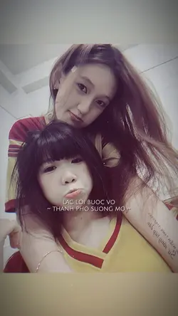 THÀNH PHỐ SƯƠNG MỜ