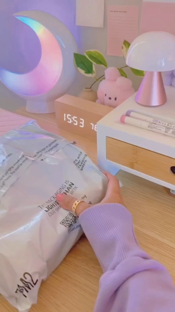 Unboxing time 