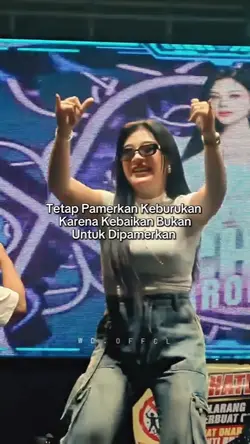 tetap pamerkan kebur