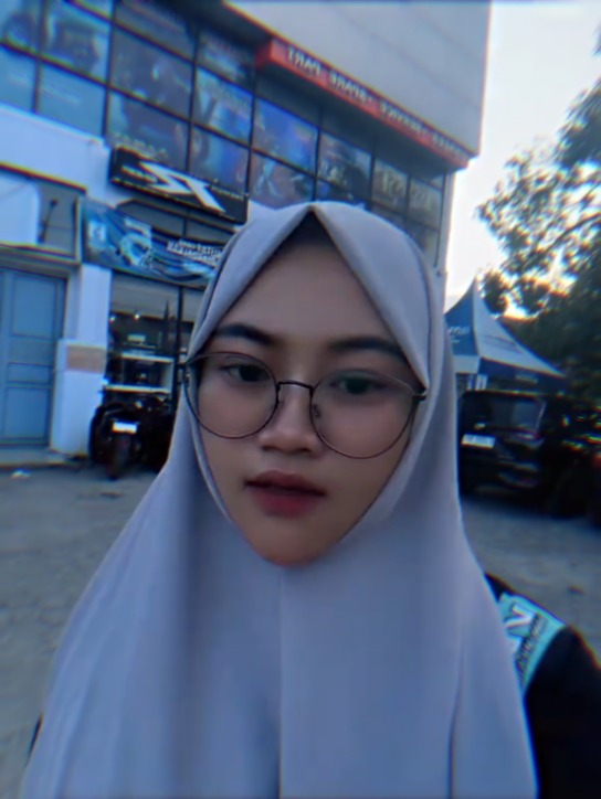 VERSI AYNA