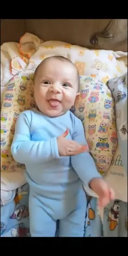 DANCING VIRAL BABY
