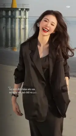 Còn nợ em muôn ngàn