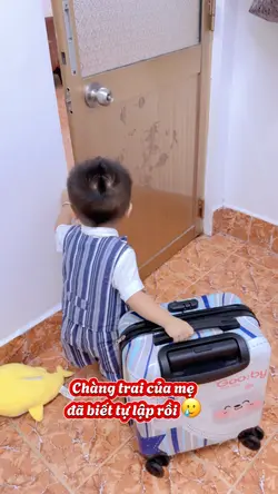 Em bé bỏ nhà đi