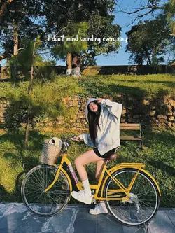 Aesthetic lyric