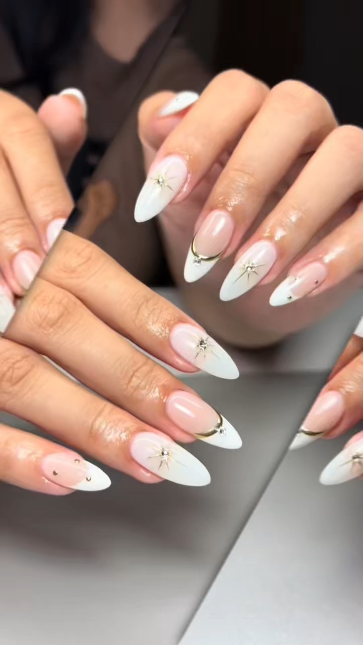 UÑAS