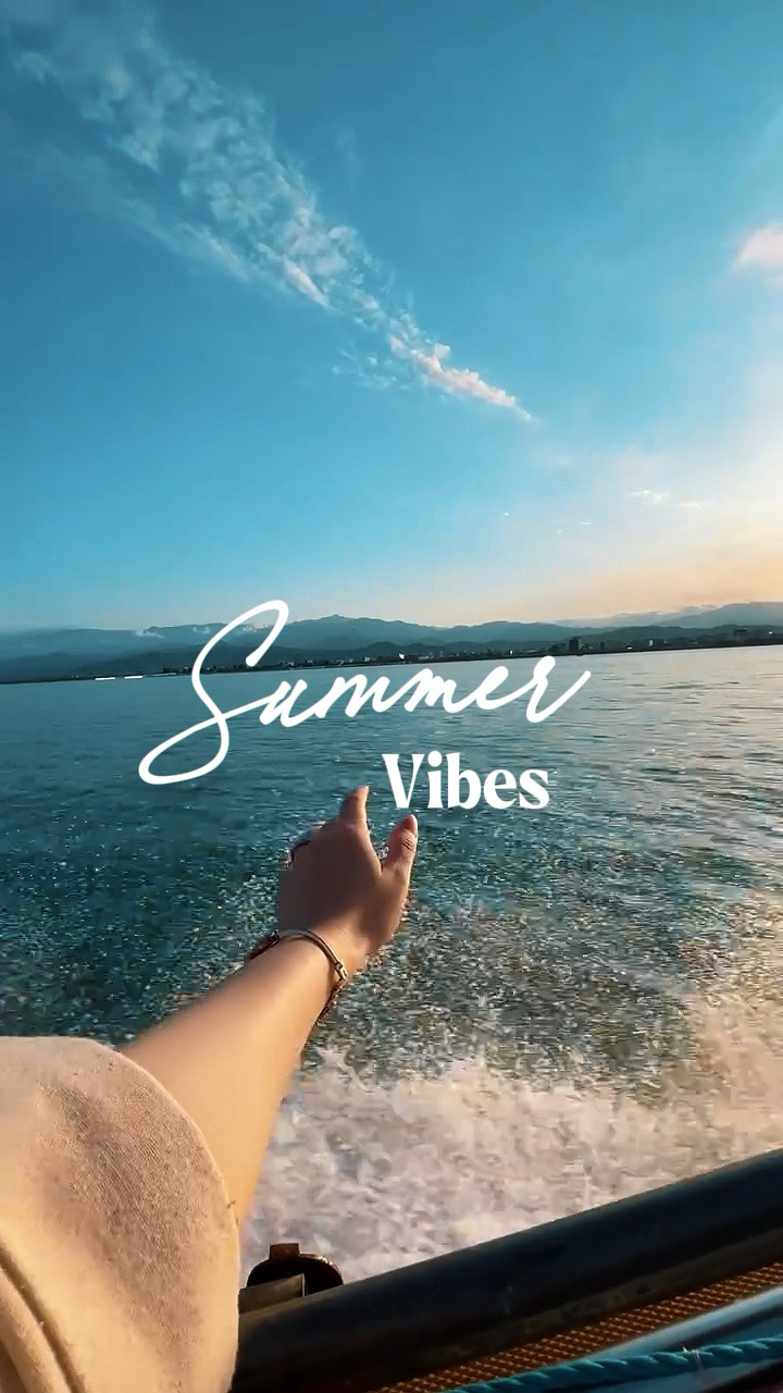 Hello Summer Vibes