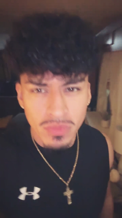 com cabelo
