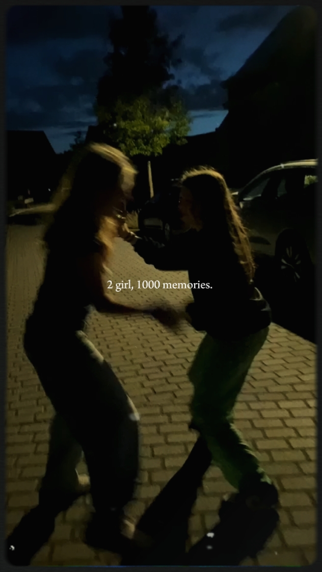 2 girl 1000 memories