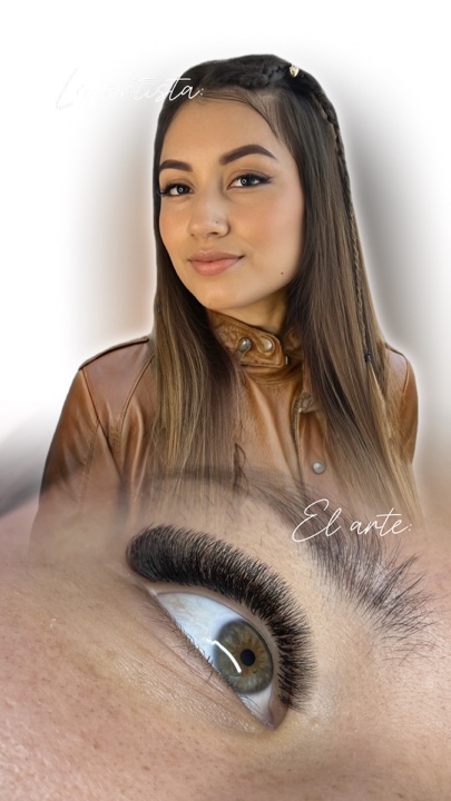 Lash artist