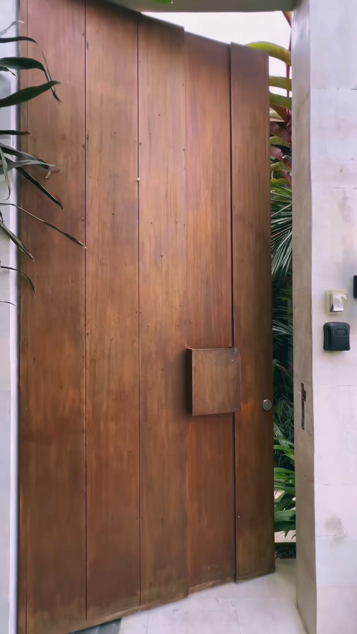 Airbnb