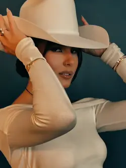 Ô MARIA BARRETAO