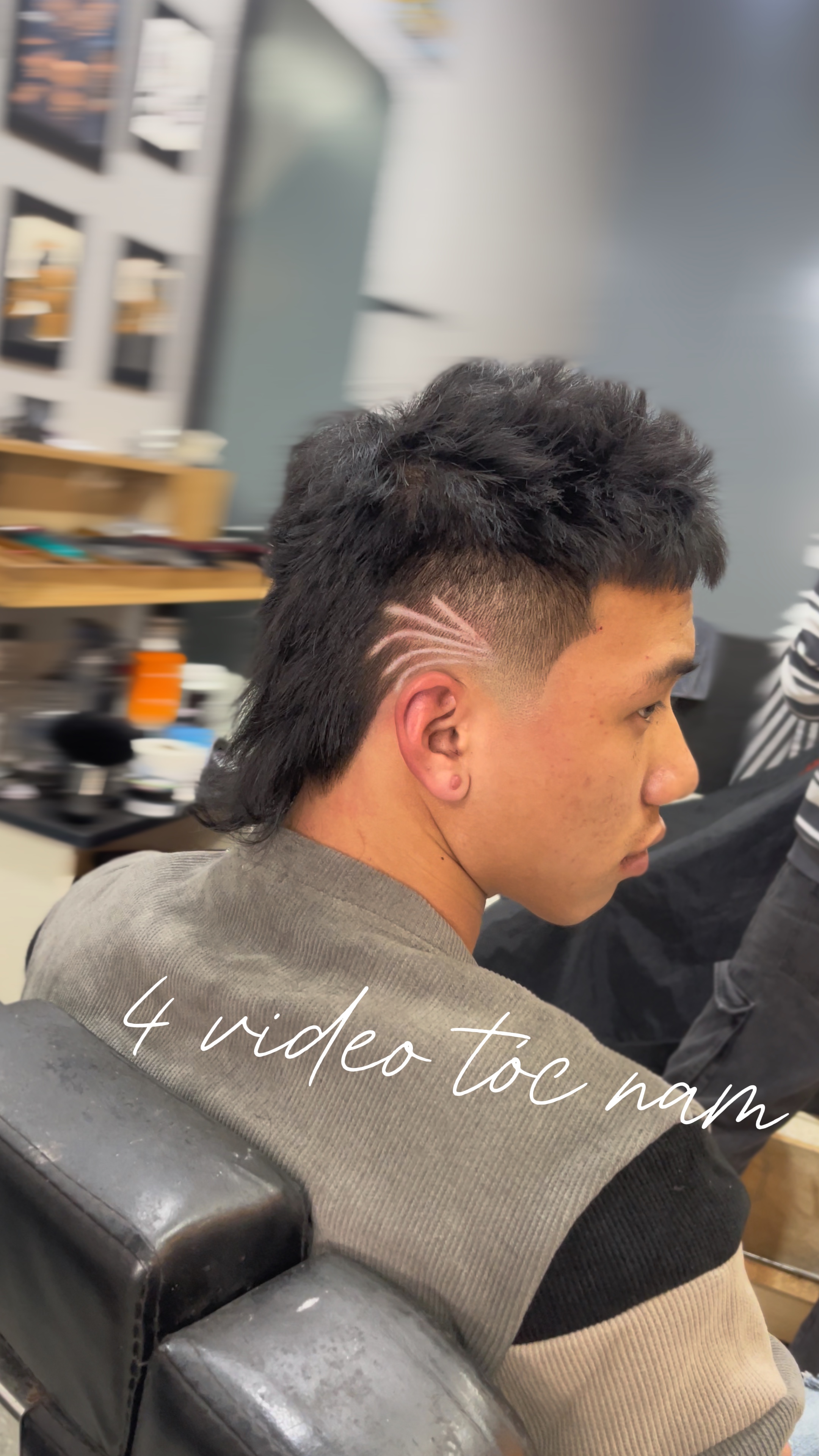 4 vídeos tóc nam 