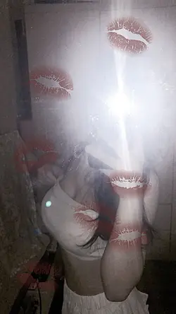 kisses